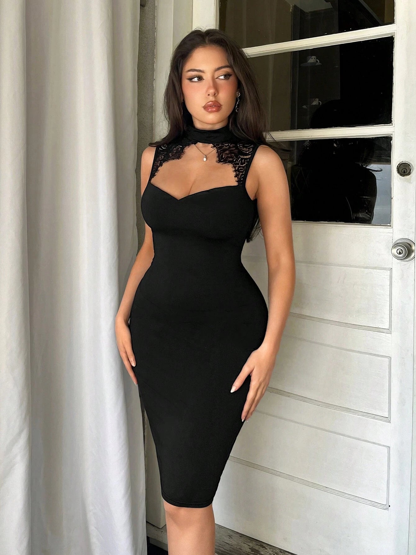 Elegant Holiday Date Party INS Elegant Lace Bodycon Dress with Open Back for Summer Sexy Dress